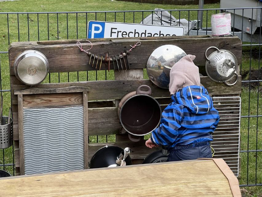 unsere selbstgebaute Musikwand